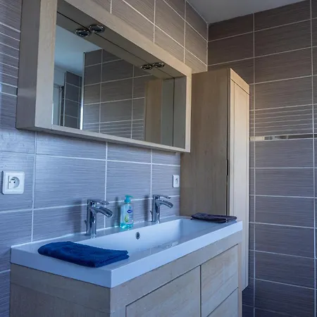 Le Sans Soucis Apartment *
